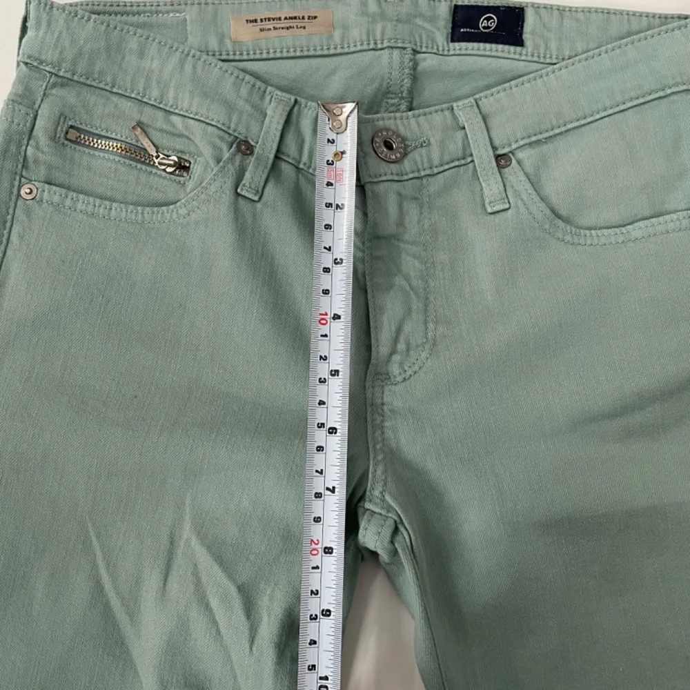 AG Adriano Goldschmied The Stevie Ankle Zip Slim Straight Leg Size 26R - Picture 12 of 13